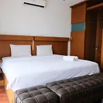 Spacious 3Br At Dago Butik Apartment By Travelio